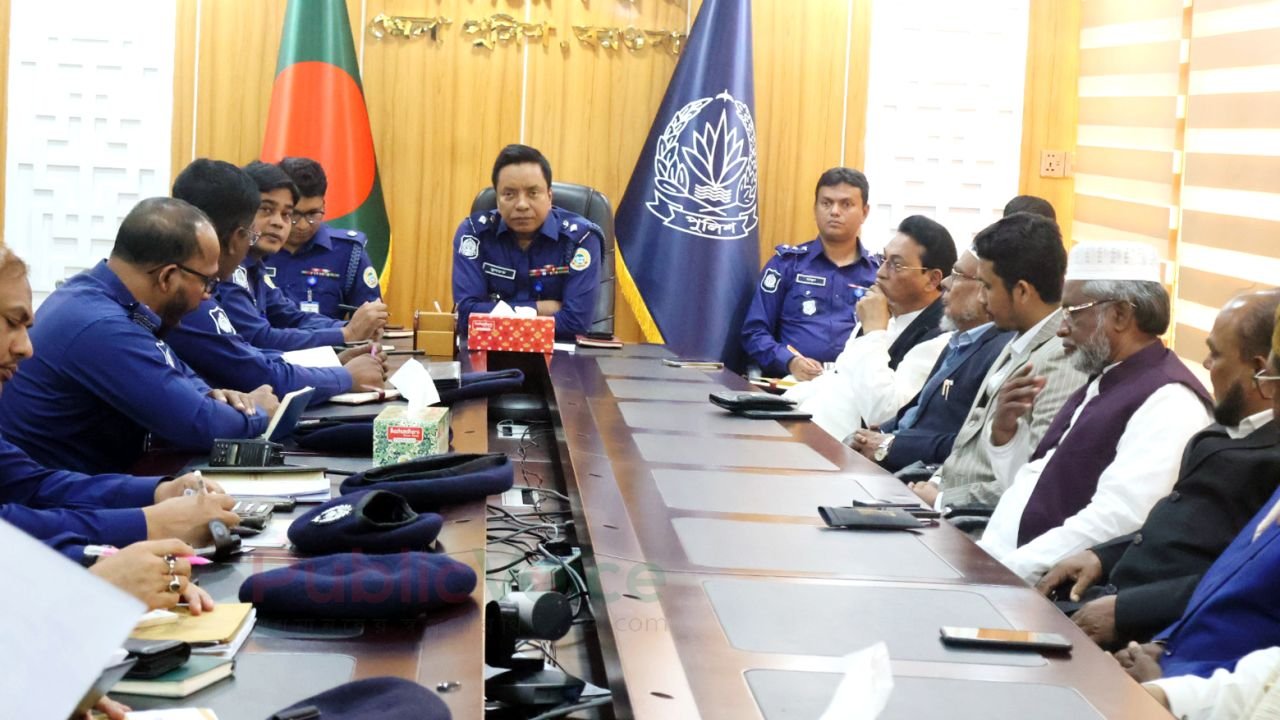 আসন্ন ত্রয়োদশ জাতীয় নির্বাচন উপলক্ষে বরগুনা জেলার সকল প্রাথীর সঙ্গে পুলিশ সুপার মহোদয়ের মতবিনিময় সভা
