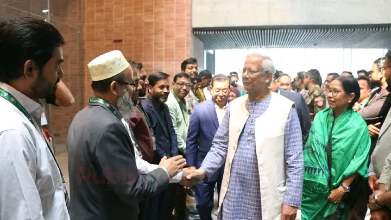 ১৮ মাস পর আগের দায়িত্বে ফিরলেন অধ্যাপক মুহাম্মদ ইউনূস