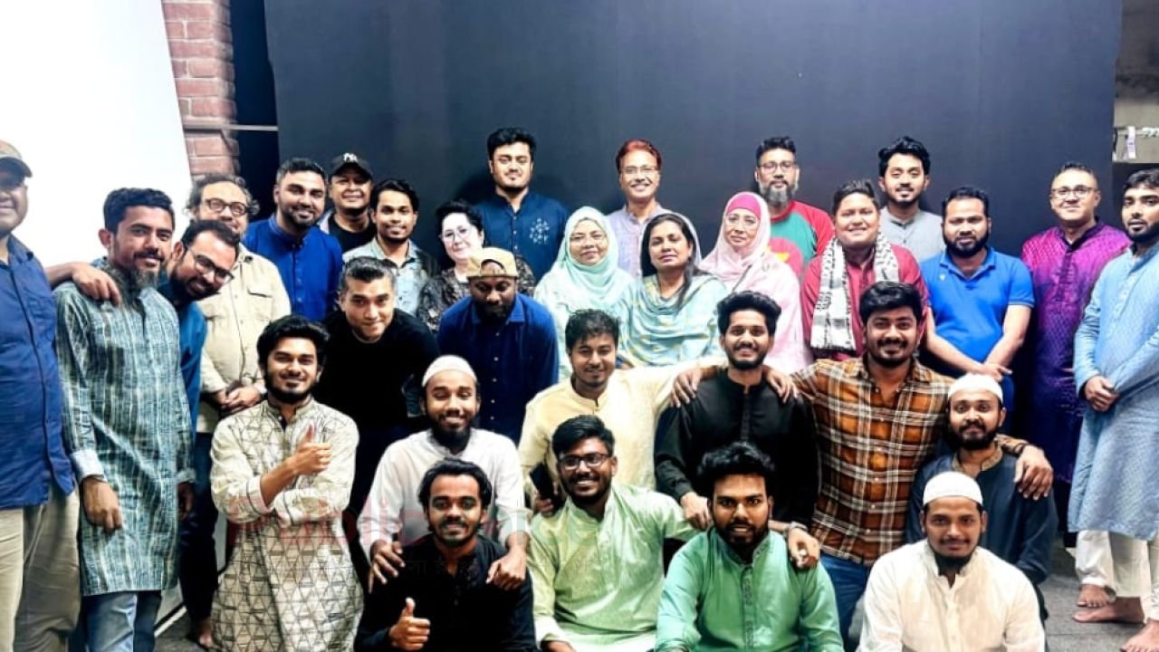 ফটো এ্যাফেয়ার্স গ্রুপের পুরস্কার বিতরণী ও ইফতার আয়োজন