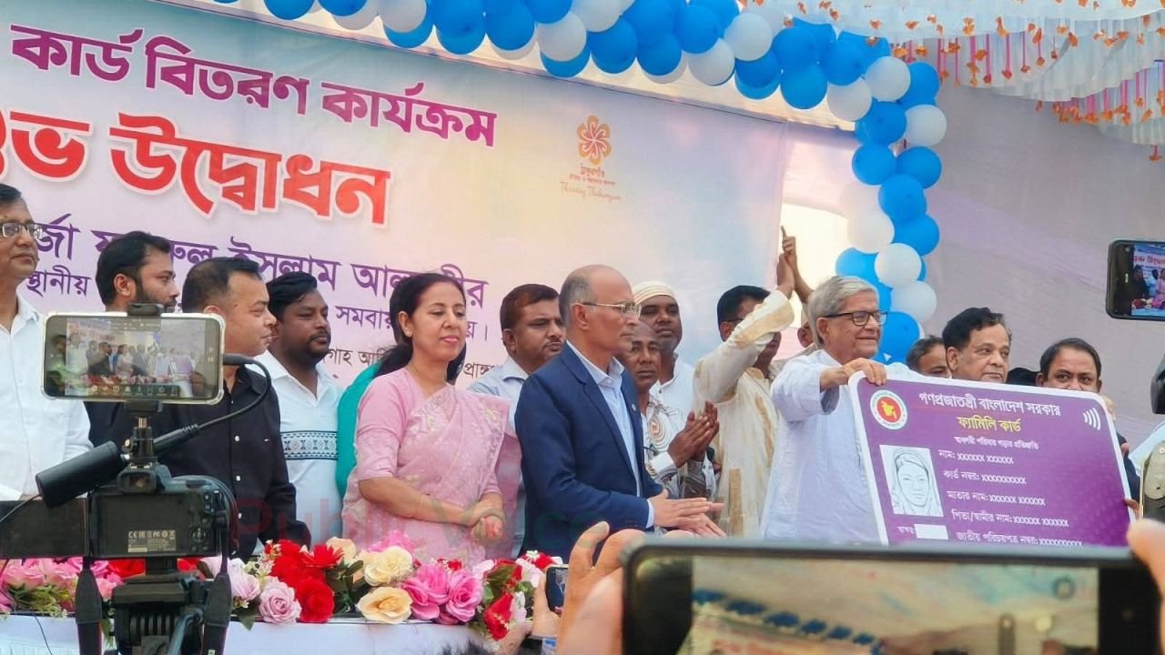 ধাপে ধাপে সব পরিবার পাবে ফ্যামিলি কার্ড: ঠাকুরগাঁওয়ে মির্জা ফখরুল