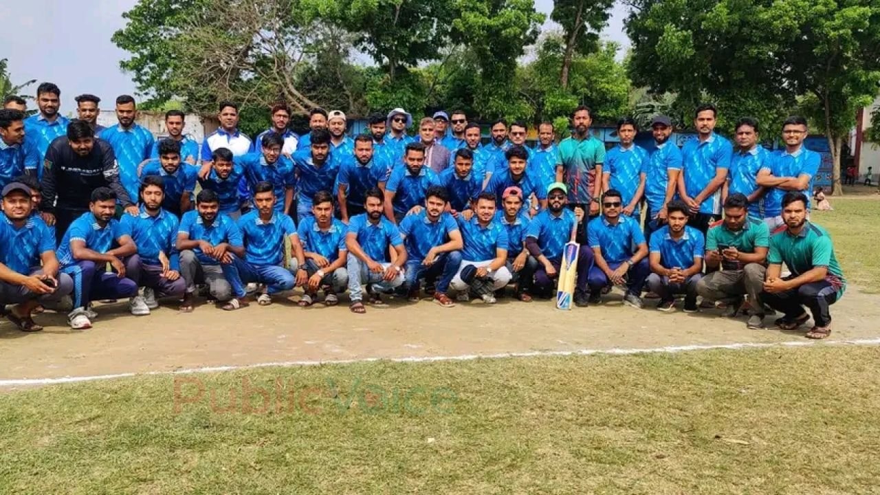 ঈদের ২য় দিনে ওসমানপুর-লক্ষীপুরে সিনিয়র-জুনিয়র মিলনমেলা ক্রিকেট আয়োজন