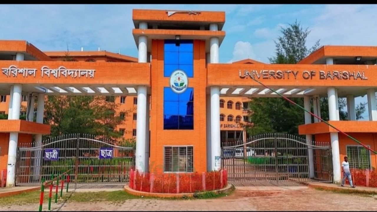 চলমান শাটডাউনে পরীক্ষা অনিশ্চয়তায় শিক্ষার্থীরা, সেশনজটের শঙ্কা   