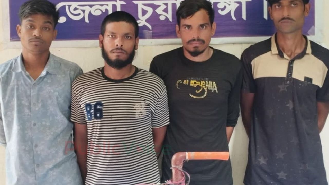 চুয়াডাঙ্গার আলমডাঙ্গা থানা পুলিশের অভিযানে চোরাই মোটর উদ্ধার, গ্রেফতার ৪