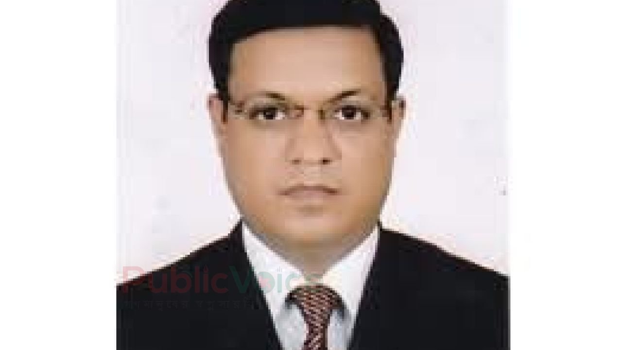 বিশ্ববিদ্যালয়ের আইনকে বৃদ্ধাঙ্গুলি দেখিয়ে ভুয়া পিএইচডি ব্যবহার ববি কর্মকর্তা সুব্রতর