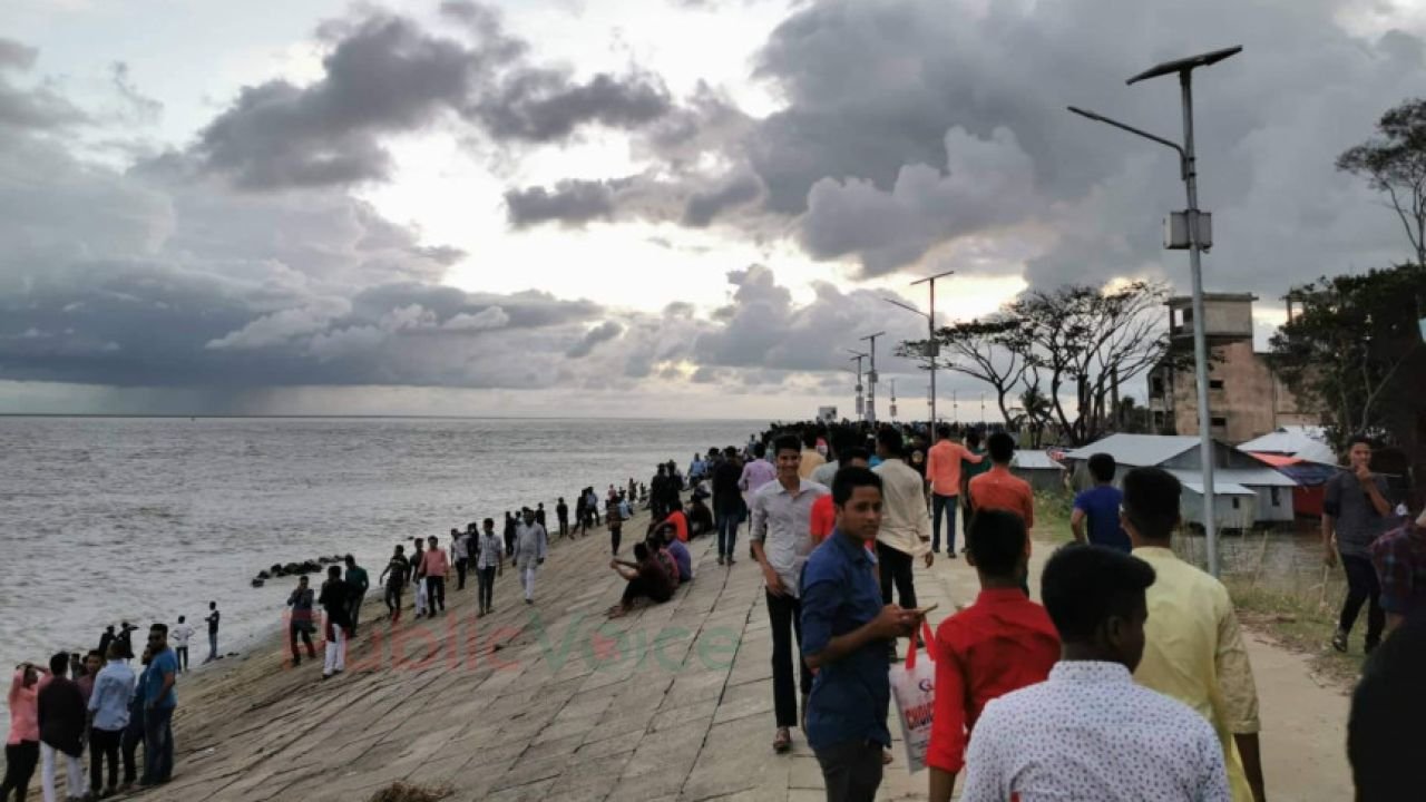 মেঘনা পাড়ের সরকারি সম্পত্তি বেদখলের নির্দেশ উপজেলা প্রশাসনের