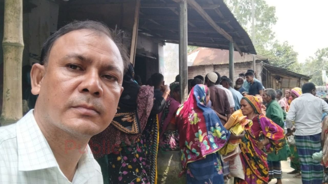 সুন্দরগঞ্জে বন্যায় ক্ষতিগ্রস্তদের মাঝে  ত্রানের চাল বিতরন অনিয়মের মিথ্যা অপপ্রচারে, নিন্দা