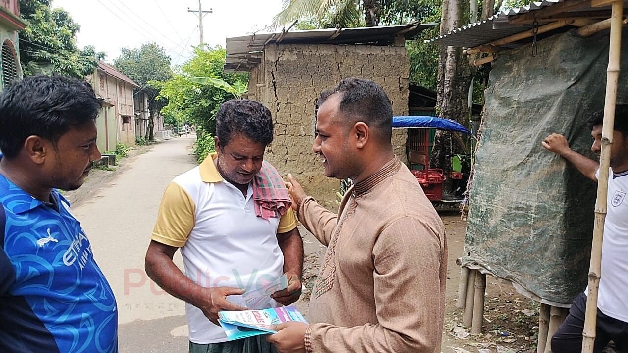 শিবগঞ্জে কিচক ইউনিয়নে চেয়ারম্যান প্রার্থী শরিফুল ইসলামের গণসংযোগ