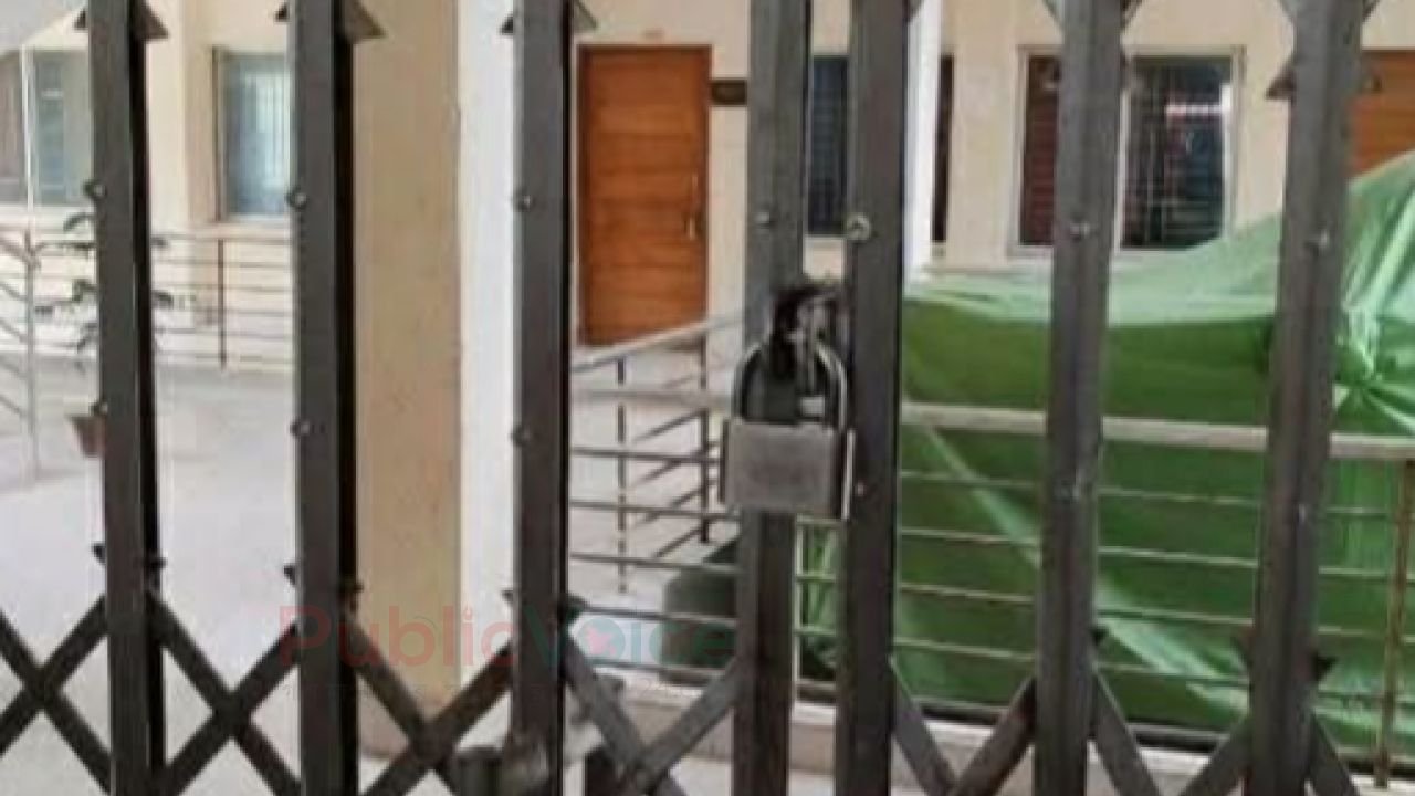 সুন্দরগঞ্জে ফ্যামিলি কার্ডের নিয়োগ নিয়ে উত্তেজনা, ইউএনও-সমাজসেবা অফিসে তালা 