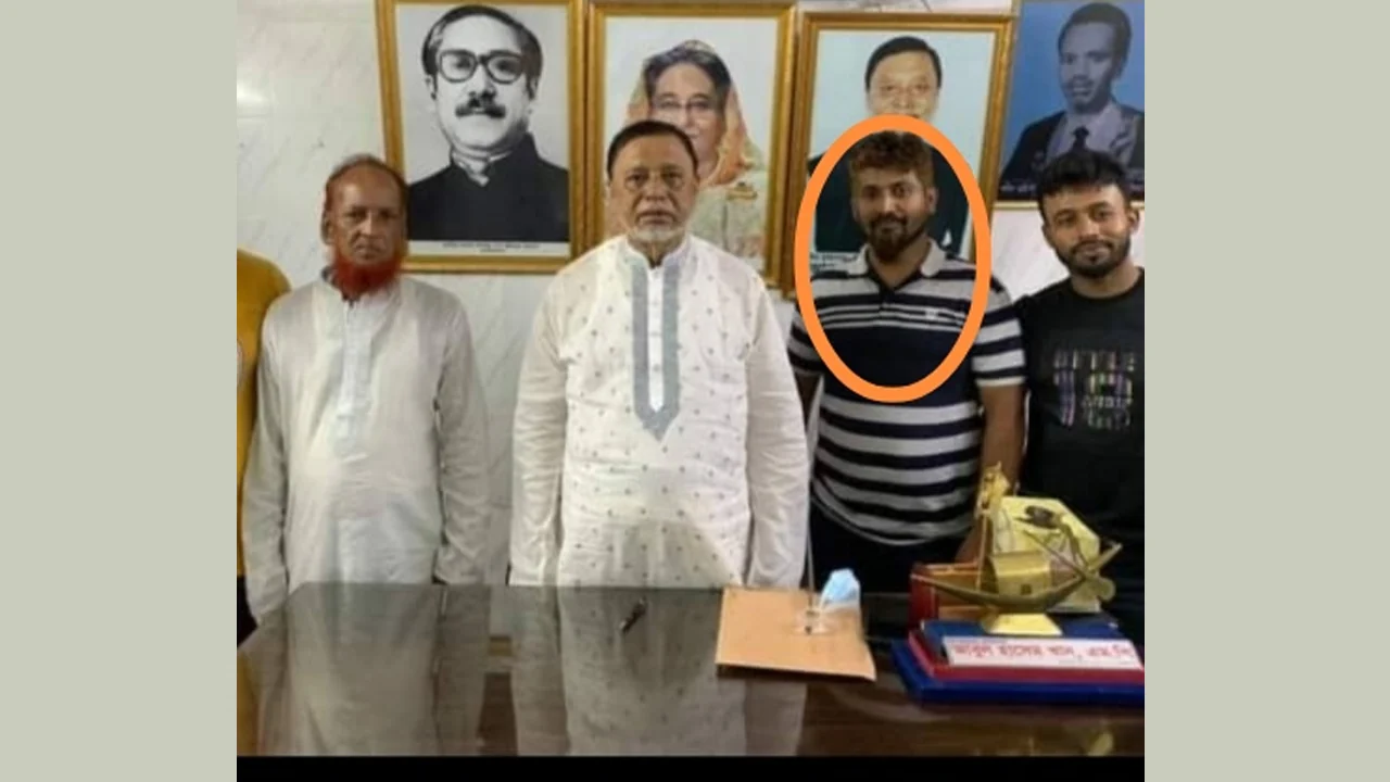 বুড়িচংয়ে নিজ বাড়িতে গুদাম দেখিয়ে সারের ডিলারশিপ পেলেন যুবলীগ নেতা