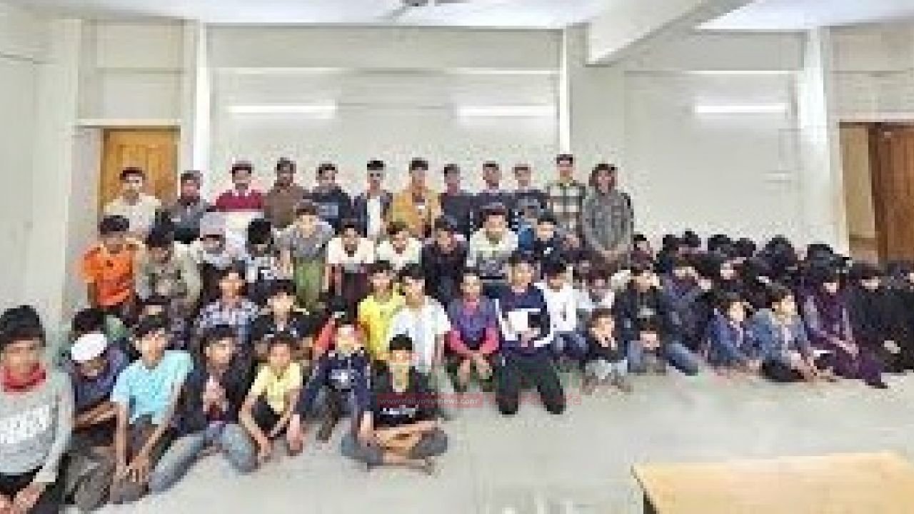 টেকনাফ থেকে পাচারের জন্য বন্দি করে রাখা নারী-শিশুসহ ৬৬ জনকে উদ্ধার