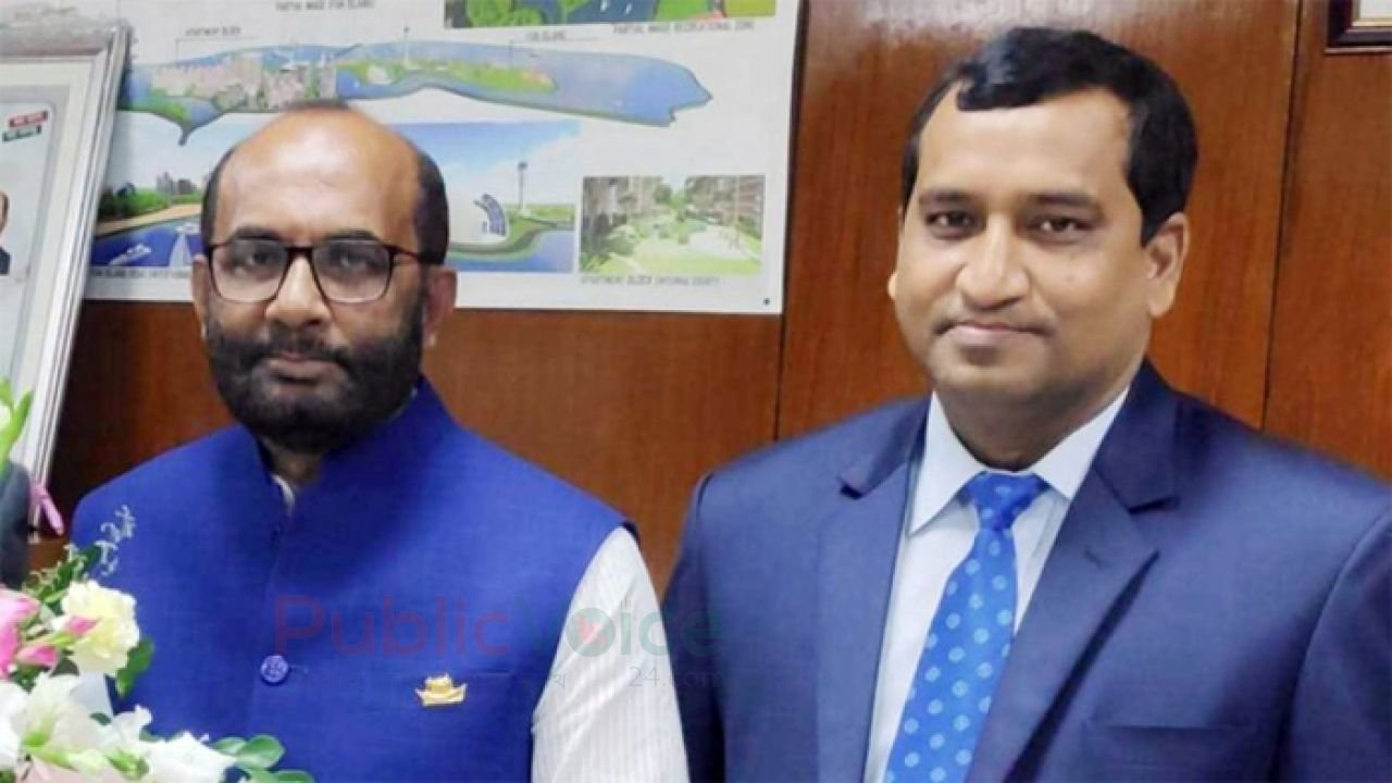 সাবেক মন্ত্রী রেজাউল করিমের ভাই ব্যাংক কর্মকর্তা গ্রেপ্তার