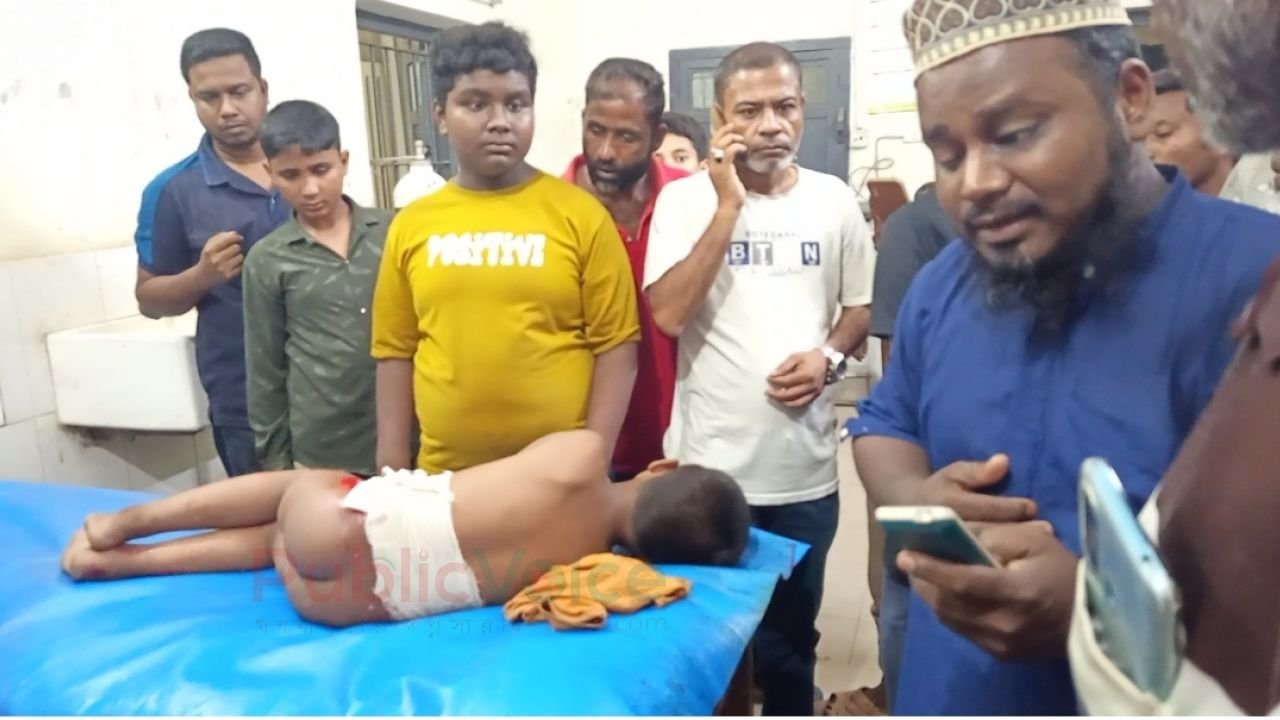 চিলমারীতে ট্রাক্টরের নীচে পিষ্ট হওয়া ৫ বছরের শিশু আব্দুর রহমান মারা গেছে