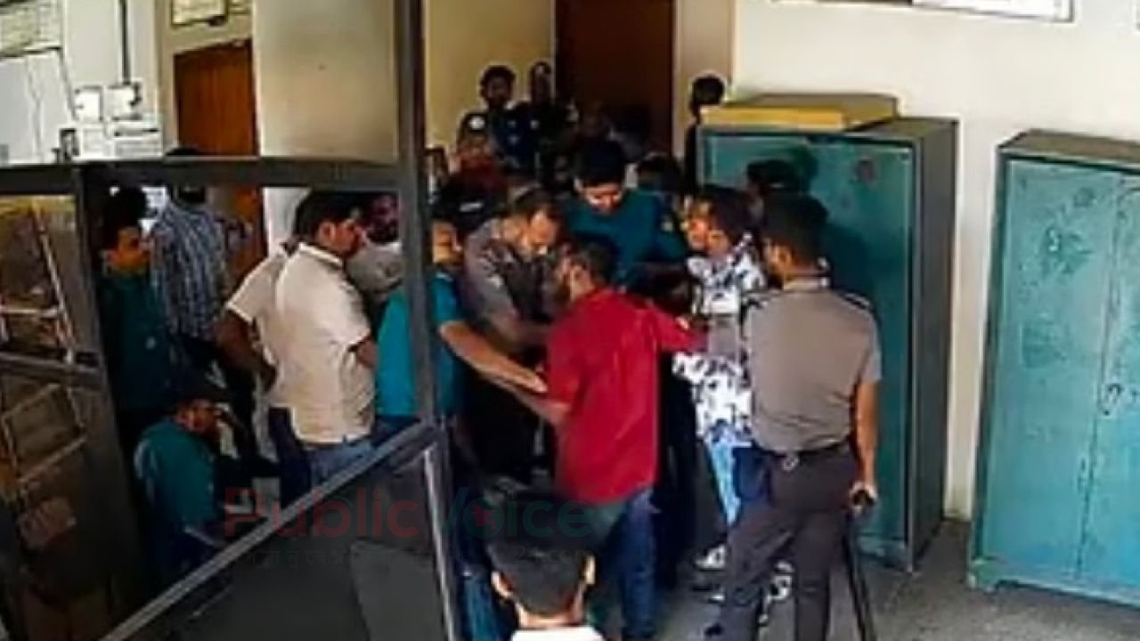 রাজশাহীতে দরপত্র বাক্স ছিনতাই: যুবদলের দুই নেতাকে শোকজ